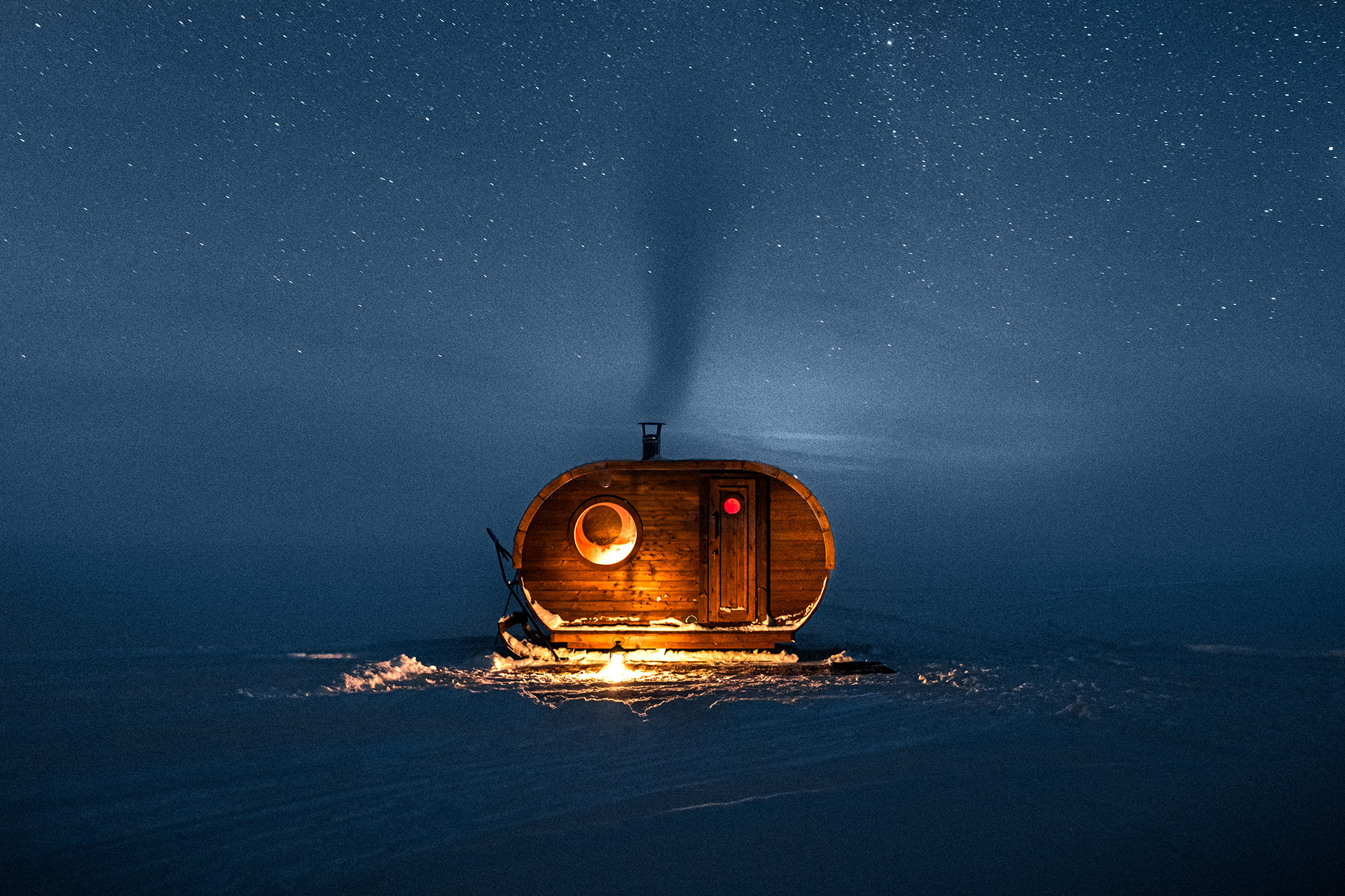Arctic sleigh sauna on the ice of Lake Oulujärvi