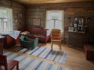 Interior photo of one of the houses at Riihipiha Museum